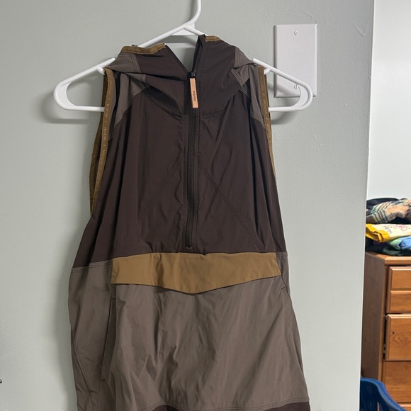 Indyeva Jackets & Blazers - Indyeva Hooded Vest in Brown and Tan